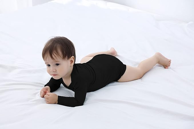 GUISBY Unisex Baby Rayon of Bamboo Snap Bodysuits, Long Sleeve with Mittens Cuffs Bodysuit