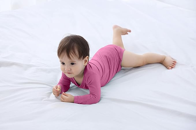 GUISBY Unisex Baby Rayon of Bamboo Snap Bodysuits, Long Sleeve with Mittens Cuffs Bodysuit