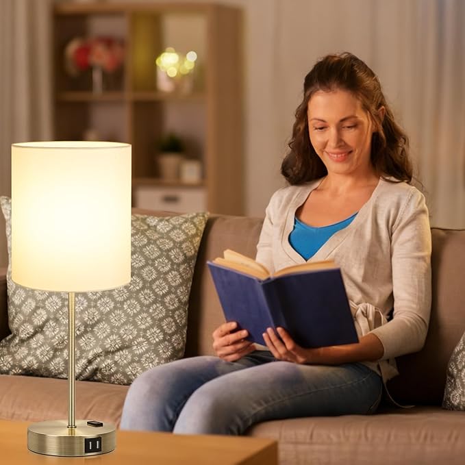 Lynnoland Set of 2 Touch Control Table Lamps with 2 USB & AC Outlet, 3-Way Dimmable Bedside Nightstand Lamps for Bedroom Living Room Nursery, 800 Lumens 3000K Warmlight Bulbs Included