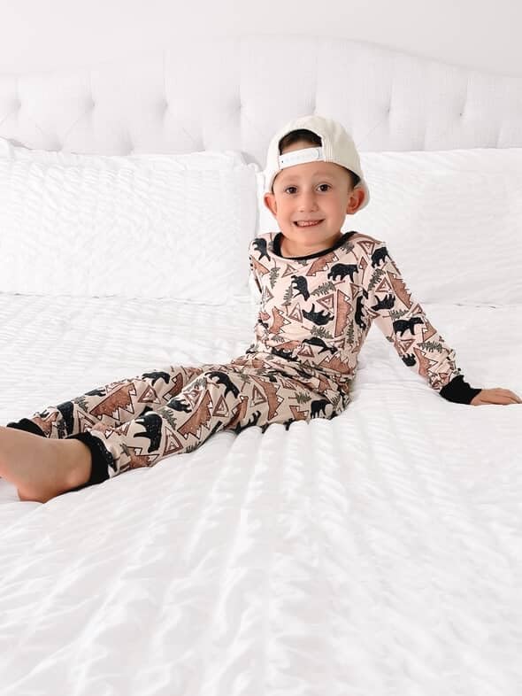 ITSY BITSY BOUTIQUE Viscose Bamboo Baby Pajamas - Boys and Girls Footie Sleeper Convertible 2-Way Zipper Sleeper