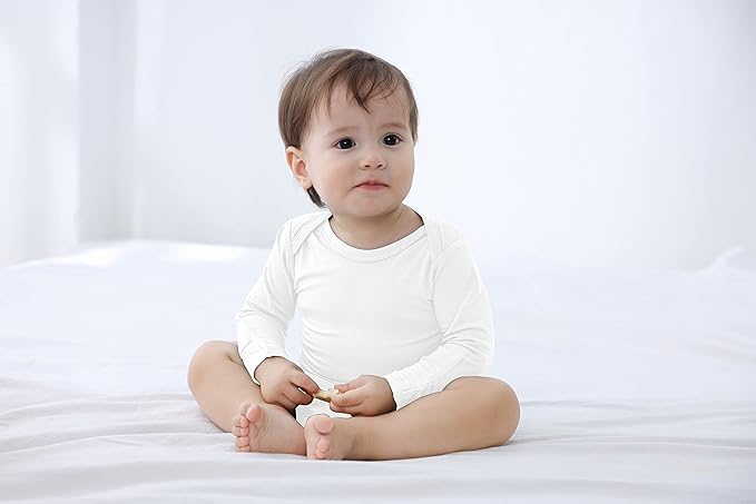 GUISBY Unisex Baby Rayon of Bamboo Snap Bodysuits, Long Sleeve with Mittens Cuffs Bodysuit