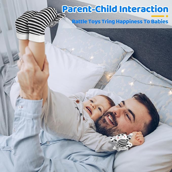 Baby Rattle Socks & Wrist Toys for Newborns, 0-12 Months, High Contrast Black & White Toys for Brain Development, Infant Gift Boy and Girl