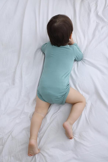 GUISBY Unisex Baby Rayon of Bamboo Snap Bodysuits, Long Sleeve with Mittens Cuffs Bodysuit