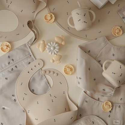 mushie Silicone Snack Cup | Spill Proof Food Container for Toddler and Baby (Bees)