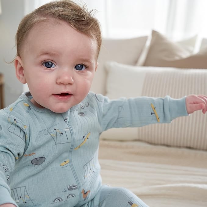 Gerber baby-girls Baby Unisex 2-pack 2-way Zip Textured Sleep 'N Play